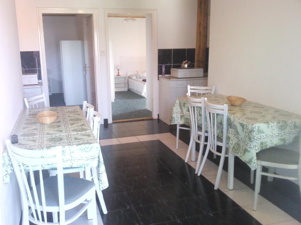 Napfeny Apartment Кестхей Екстер'єр фото
